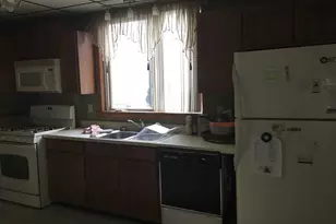 33-35 Malvey St, Fall River, MA 02720 - Photo 5