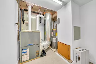 2021 Commonwealth Ave, Boston, MA 02135 - Photo 31