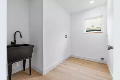 25 Avon Street, Somerville, MA 02143 - Photo 15