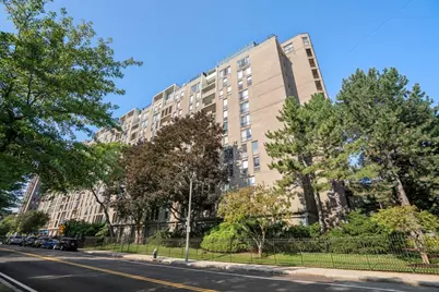 33 Pond Ave #523, Brookline, MA 02445 - Photo 29