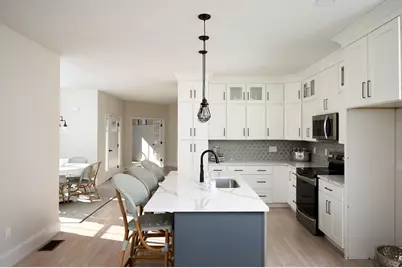 16 Metacomet Rd #16, West Bridgewater, MA 02379 - Photo 5