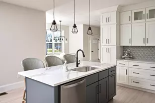 16 Metacomet Rd, West Bridgewater, MA 02379 - Photo 3