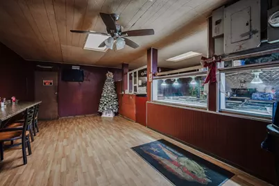 389 Main St, Holyoke, MA 01040 - Photo 9