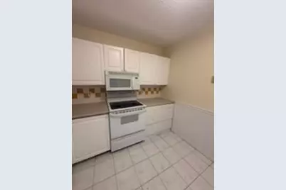 3920 Mystic Valley Pkwy #115, Medford, MA 02155 - Photo 9