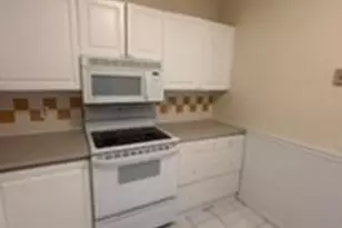 3920 Mystic Valley Pkwy, Medford, MA 02155 - Photo 9