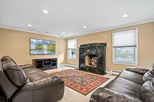 64 Browning Rd, Arlington, MA 02476 - Photo 7