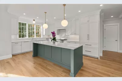 19 Northgate Road, Wellesley, MA 02481 - Photo 3