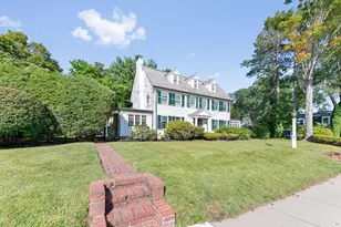 1801 Beacon St, Newton, MA 02468 - Photo 3