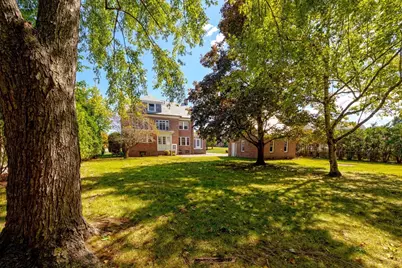 1793 Northampton Street, Holyoke, MA 01040 - Photo 9