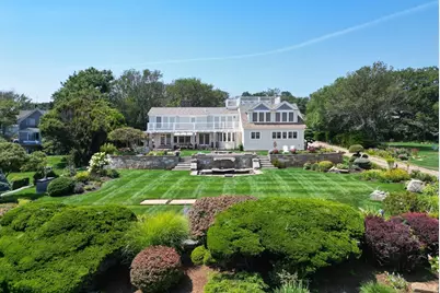 13 Phillips Ave, Rockport, MA 01966 - Photo 3