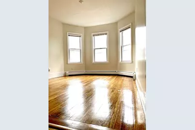 20 Boylston St #4, Lowell, MA 01852 - Photo 1