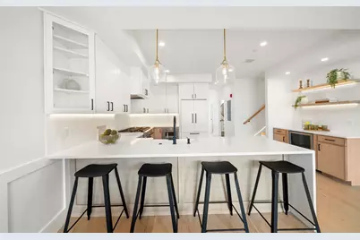 136 W 8th St #4, Boston, MA 02127 - Photo 7