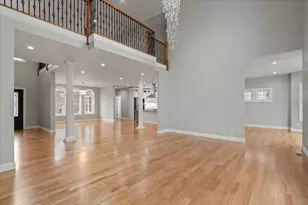 241 Lake Ave, Worcester, MA 01604 - Photo 9