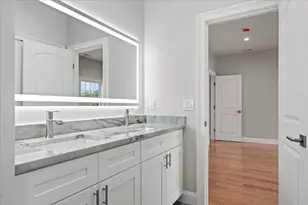 241 Lake Ave, Worcester, MA 01604 - Photo 33