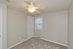 105 Mazarin St, Springfield, MA 01151 - Photo 11