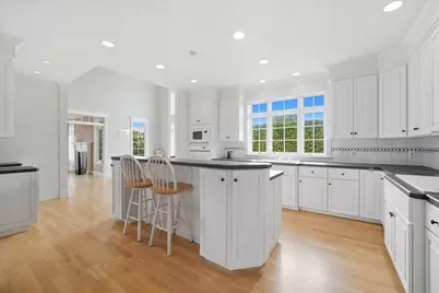 4 Sunrise Cir, South Hadley, MA 01075 - Photo 7