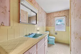 124 Tecumseh Dr, Longmeadow, MA 01106 - Photo 27