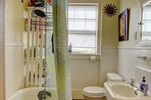 132 11th St, Providence, RI 02906 - Photo 19