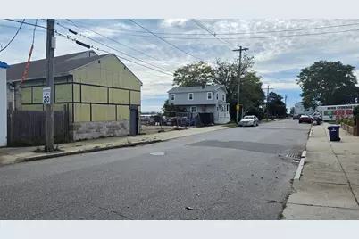 1510 Padanaram Ave, New Bedford, MA 02740 - Photo 5