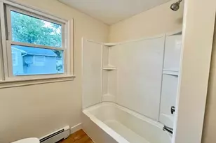 219 Clarendon Ave, Chicopee, MA 01013 - Photo 21