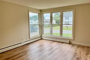 219 Clarendon Ave, Chicopee, MA 01013 - Photo 9