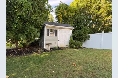 821 Merrimack Ave, Dracut, MA 01826 - Photo 13