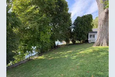 821 Merrimack Ave, Dracut, MA 01826 - Photo 5