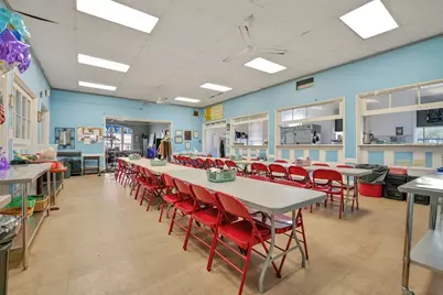 636 Purchase St, New Bedford, MA 02740 - Photo 11
