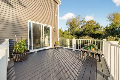 124 Tiffany St, Attleboro, MA 02703 - Photo 9