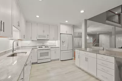 1 Hollyhock Knoll Ct #1, Bourne, MA 02532 - Photo 5