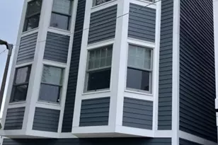 153 Bowen St, Boston, MA 02127 - Photo 15