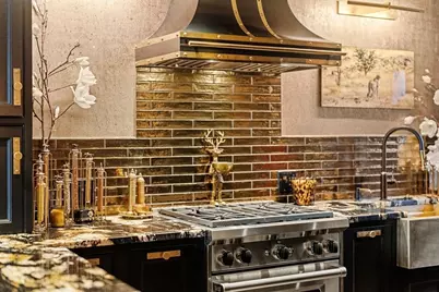 220 Commercial St #5A, Boston, MA 02109 - Photo 7