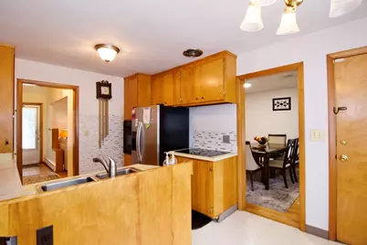 442 Prospect St, Chicopee, MA 01020 - Photo 13