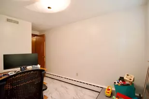 442 Prospect St, Chicopee, MA 01020 - Photo 23