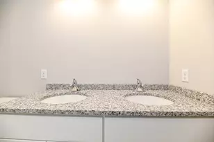 1 Delphi Way, Londonderry, NH 03053 - Photo 17