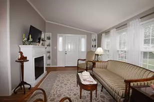 3 Hickory Cir, Rockland, MA 02370 - Photo 3