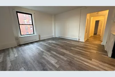 140 Chestnut #301, Springfield, MA 01103 - Photo 3