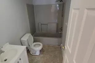 86 Washburn, Springfield, MA 01107 - Photo 7