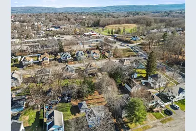 20 Greenway St, Pittsfield, MA 01201 - Photo 11