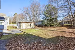 20 Greenway St, Pittsfield, MA 01201 - Photo 7