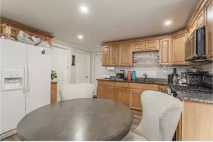 20 Johnson Ct, Brockton, MA 02301 - Photo 7