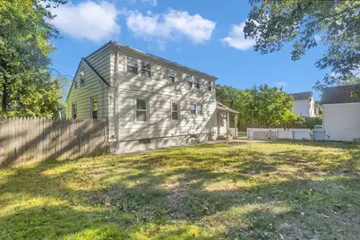 74 Woodstock St, Chicopee, MA 01020 - Photo 5