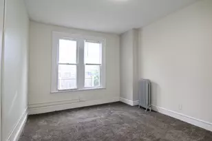 60 Howes St, Springfield, MA 01118 - Photo 15