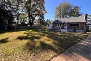 7 Coolidge Cir, Easton, MA 02375 - Photo 11