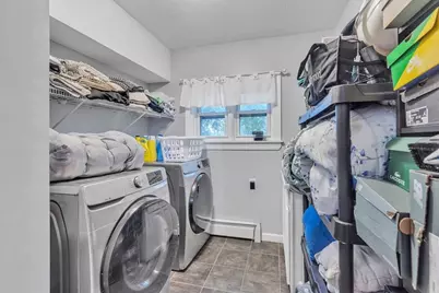 23 Dryden St, Worcester, MA 01605 - Photo 27