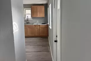 22 Commonwealth Ave, North Attleboro, MA 02763 - Photo 7