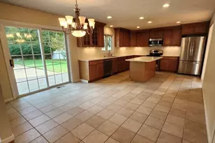 20 Woodridge Rd, Millbury, MA 01527 - Photo 9