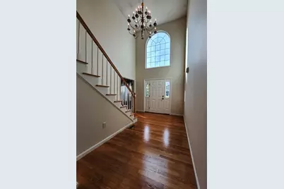 20 Woodridge Rd, Millbury, MA 01527 - Photo 5