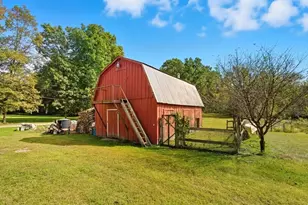 70 Sroka Ln, Ludlow, MA 01056 - Photo 3