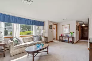 13 Sheffield Rd, Natick, MA 01760 - Photo 5